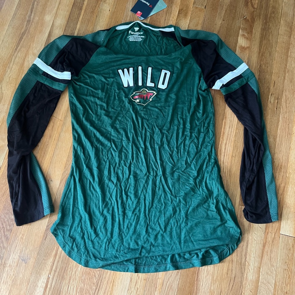 NWT MN Wild Green & Black Fitted Long Sleeve Jersey NHL